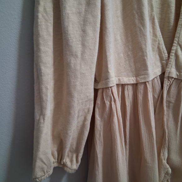 Torrid Crepe Open Balloon Sleeve Top Cardigan Oatmeal Beige Size 0 / Large - Picture 4 of 6